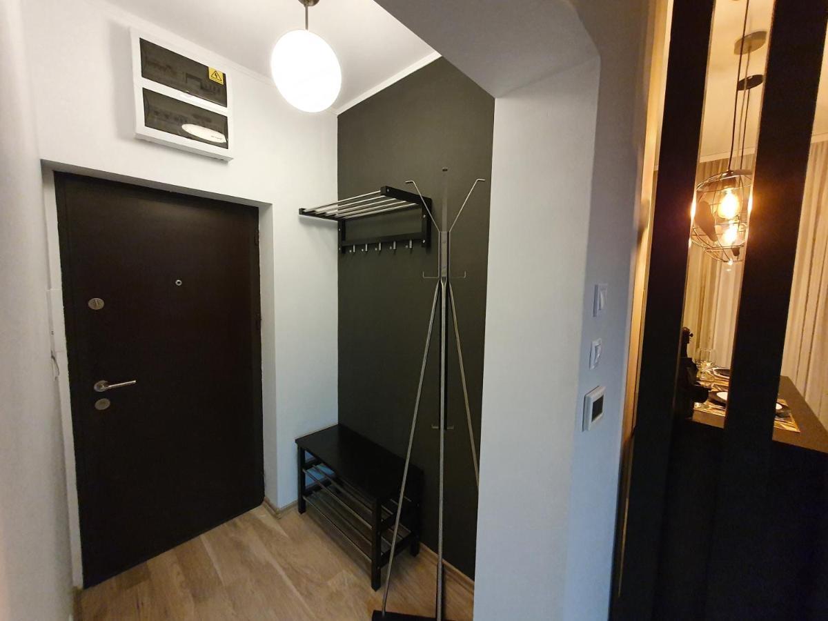 Matteo Apartment Iasi Bagian luar foto